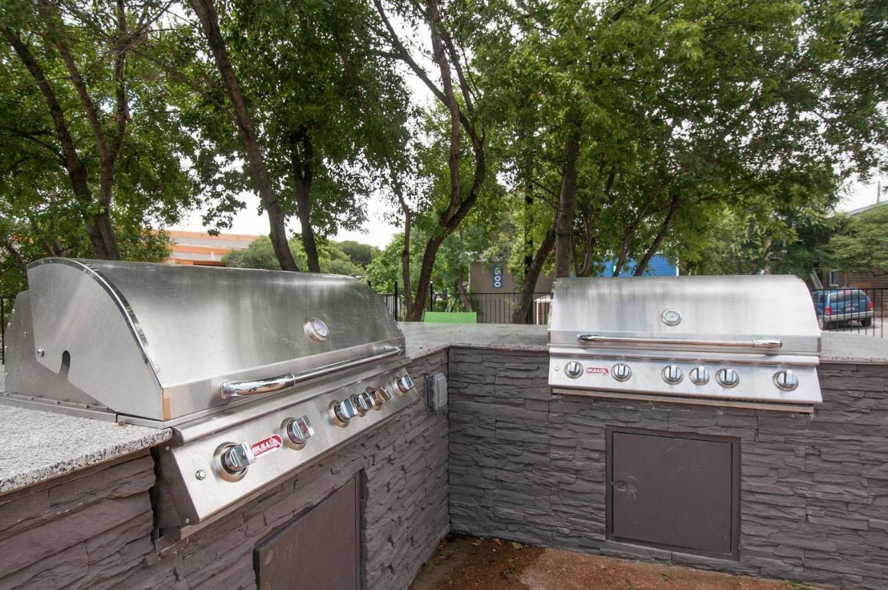 Efficiency 2Br King Bed Suites Next To Downtown Austin Extérieur photo